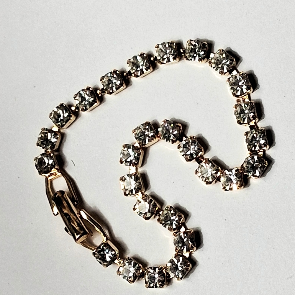 Elegant Gold and Silver Crystal Bracelet